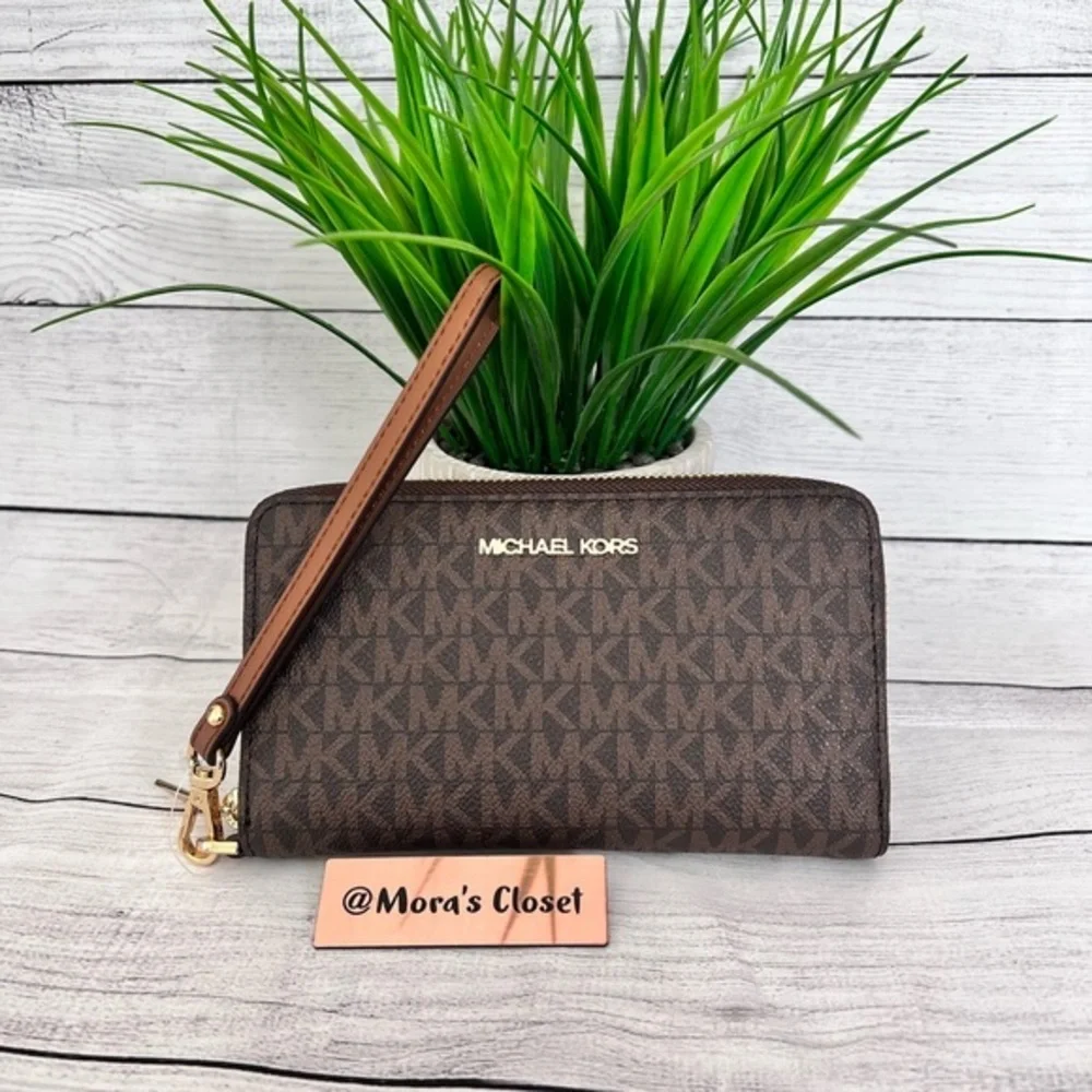 Michael Kors Flat Phone Holder Wallet/Wristlet